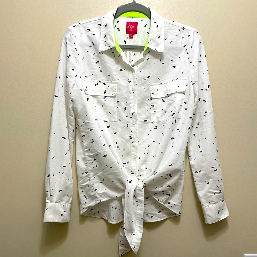John & Jenn Tie Front Blouse